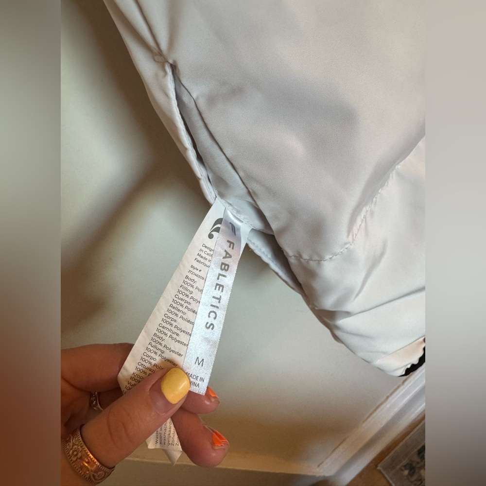 Fabletics Reversible Vest - Picture 6 of 6